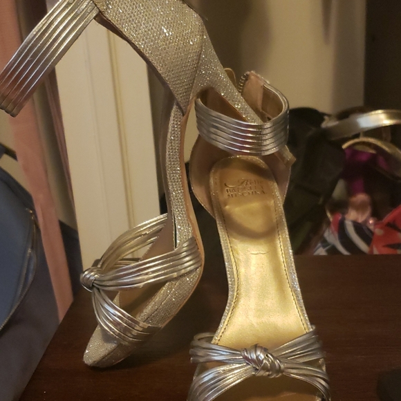 Beautiful 😍 and sexy shoes. Almost new - Picture 2 of 3